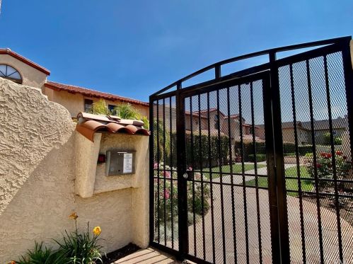3923 182nd St, Torrance, CA 90504-4841