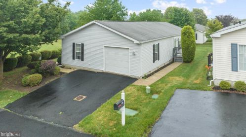 101 Primrose Ln, Limerick, PA 19468-3419