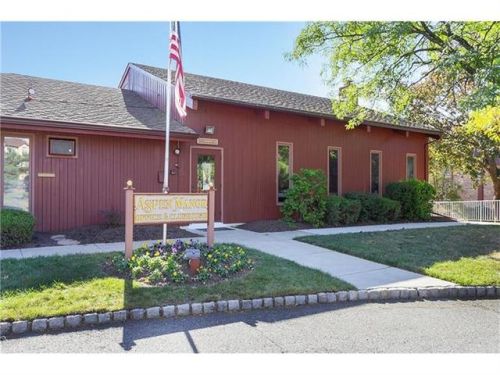 183 Sierra Ct, Woodbridge, NJ 07095-1457