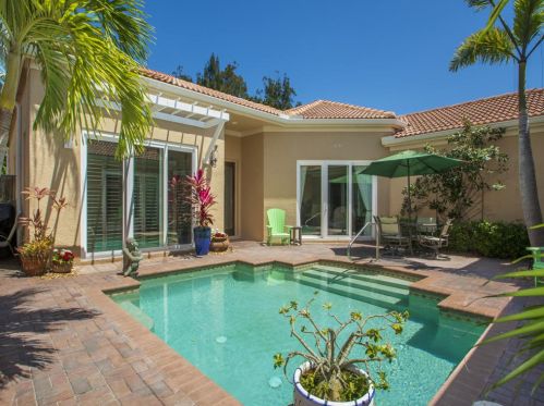 2110 Maiden Ln, Vero Beach, FL 32963-3169