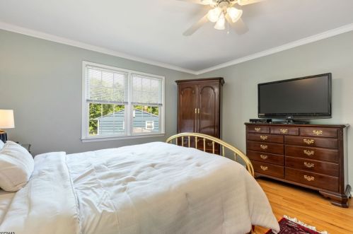 68 Balmoral Dr, Berkeley Heights NJ  07922-1355 exterior