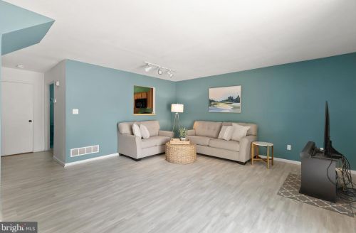 3 Ingrid Ct, Wilmington DE  19808-4062 exterior