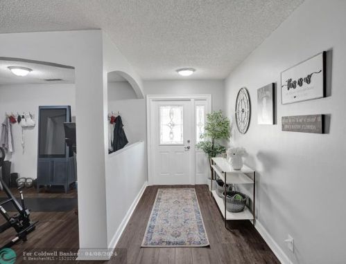 21199 Escondido Way, Boca Raton FL  33433-2507 exterior