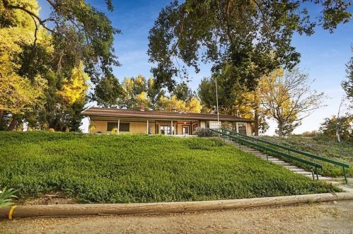 28316 Oak Spring Canyon Rd, Santa Clarita, CA 91387-2138