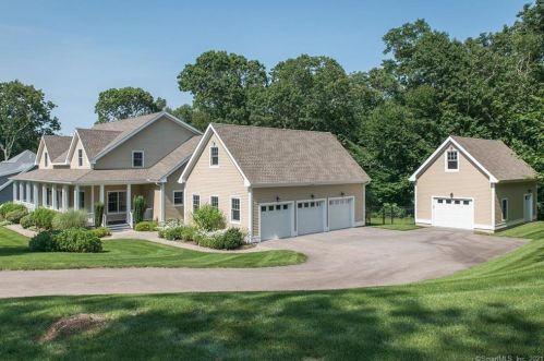 18 Heron Pond Rd, Essex CT  06426-1466 exterior