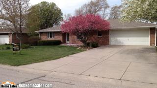 807 Russell Cir, Firth, NE 68358-6085