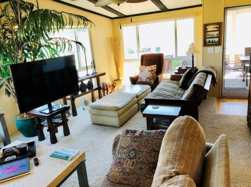 10460 Frontier Trl, Beaumont CA  92223-5423 exterior