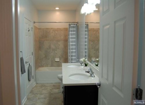 13 Iris Ln, Outwater NJ  07026-3560 exterior