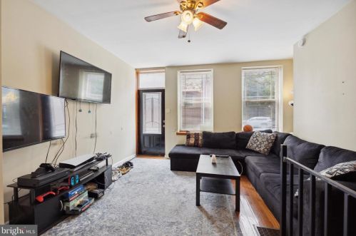 1025 Hope St, Philadelphia PA  19123-1606 exterior
