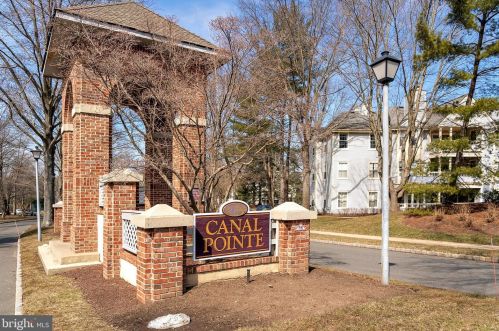 112 Lowell Ct, Princeton NJ  08540-7019 exterior