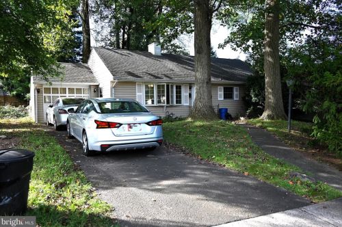 346 Andover Rd, Fairless Hills PA  19030-2231 exterior