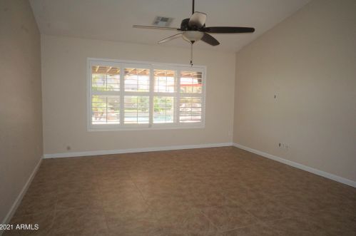 4403 Villa Linda Dr, Glendale AZ  85310-5122 exterior