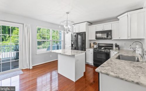 3 Nicole Ct, West Deptford NJ  08096-5506 exterior