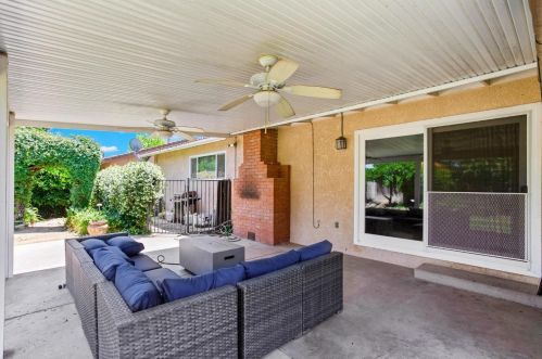 661 Hillsdale Dr, Turlock CA  95382-0515 exterior