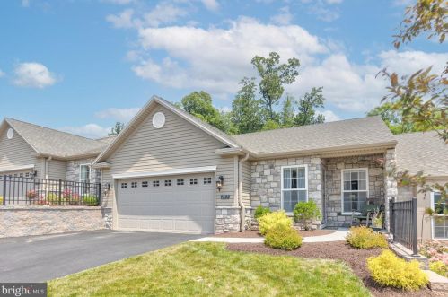 257 Red Haven Rd, Rudytown, PA 17070-3173