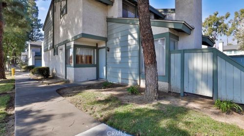 2003 Yale St, Ontario, CA 91764-2385