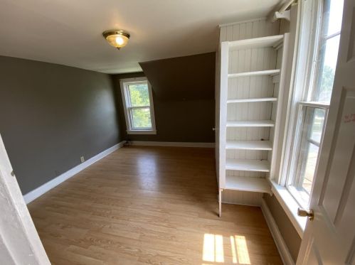 318 6th St, Waterford MN  55057-2554 exterior