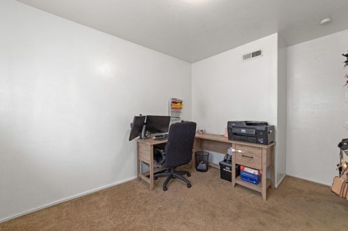 608 Trask Ln, Modesto CA  95354-1950 exterior