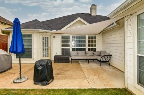 1208 Vistawood Dr, Midlothian, TX 76063-6282