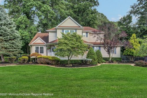 305 Bartley Rd, Jackson Twp NJ  08527-1166 exterior