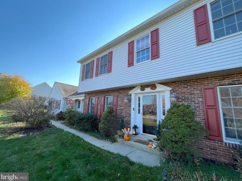 1465 Buck Hill Dr, Southampton, PA 18966-4600