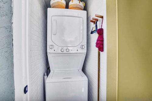 2926 Polk Ave, San Diego CA  92104-2506 exterior