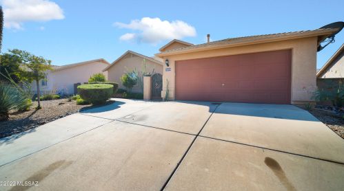 7970 Ragweed Dr, Tucson, AZ 85710-8578