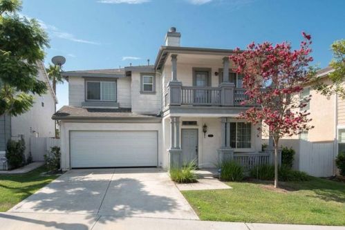 1112 Poppy Dr, Long Beach, CA 90746-7457