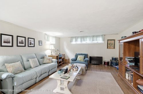 3802 River Rd, Point Pleasant Beach NJ  08742-2054 exterior