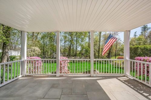 28 Wilton Rd, Rye Brook, NY 10573-1924