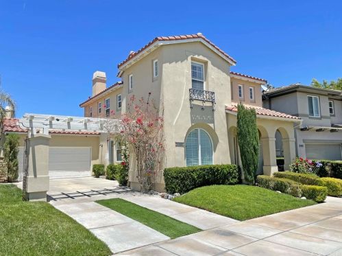 27085 Channel Ln, Santa Clarita, CA 91355-5108