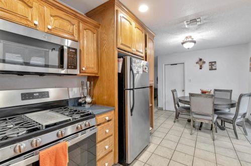 16128 Easy St, Lathrop CA  95330-9572 exterior