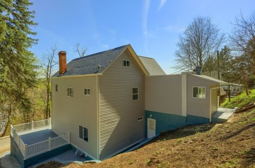 217 Logan St, Pittsburgh PA  15209-2811 exterior