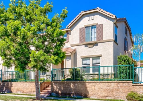 2049 Hessen St, Fullerton, CA 92833-5046