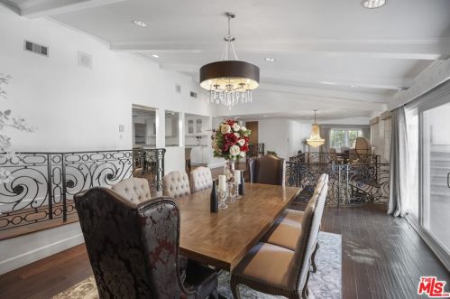 3511 Berry Dr, North Hollywood CA  91604-3862 exterior