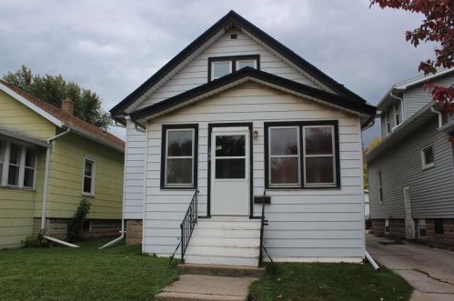 166 Arndt St, Fond Du Lac, WI 54935-2206
