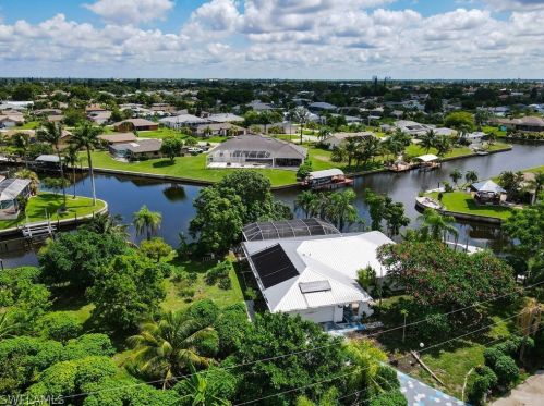 1131 38th St, Cape Coral, FL 33904-7948