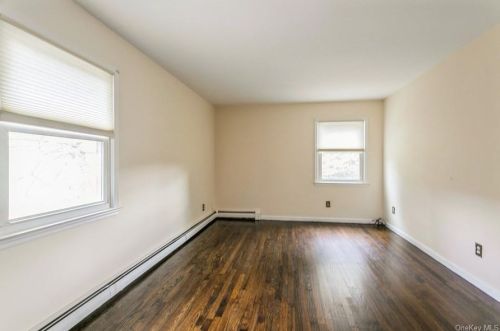68 Wood St, Mahopac NY  10541-4904 exterior