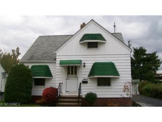 1443 Parkview Dr, Cleveland, OH 44124-2403