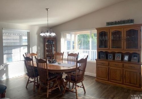 1114 Dale Ct, Santa Rosa CA  95401-4448 exterior