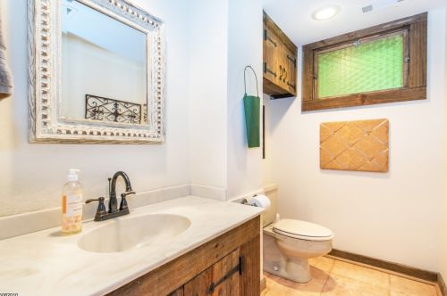 59 Raynor Rd, Morristown NJ  07960-2516 exterior