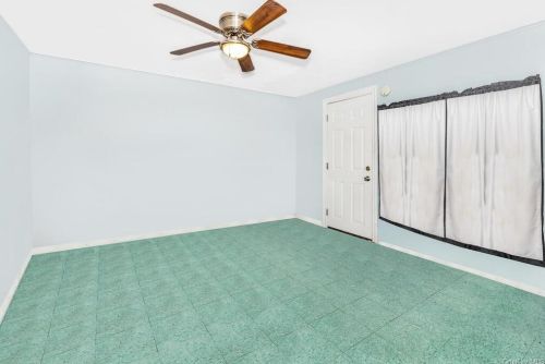 552 Bolton Ave, Bronx, NY 10473-2902
