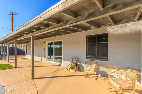 7332 17 Ave, Phoenix AZ 85085-6300 exterior