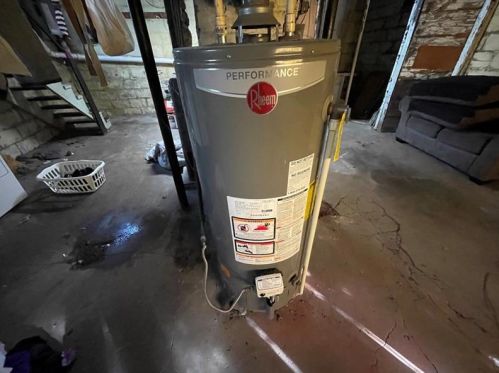 293 Oakland Ave, Hermitage PA  16146-2389 exterior