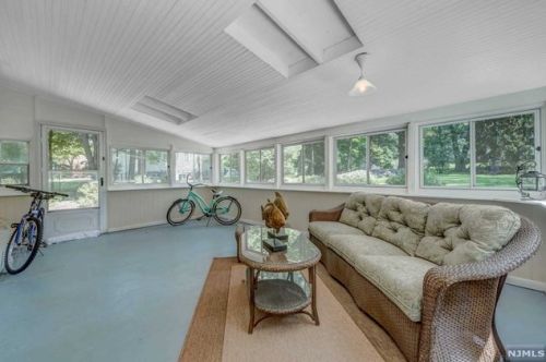 432 Hillside Ave, Allendale NJ  07401-1113 exterior