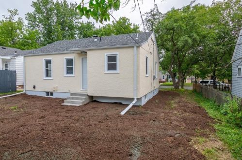 3511 3rd Ave, Hibbing MN  55746-2711 exterior