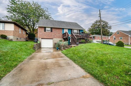 739 Benson St, Cincinnati, OH 45215-4937