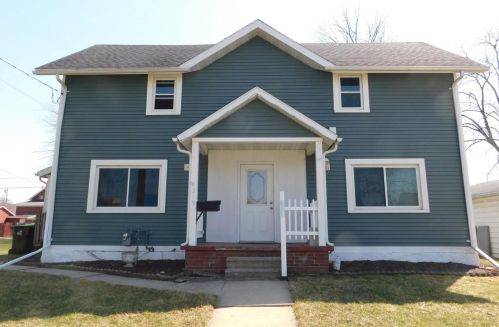 219 Taylor St, Waupun WI  53963-1327 exterior