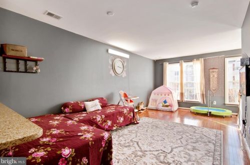 15739 John Diskin Cir, Woodbridge VA  22191-6551 exterior
