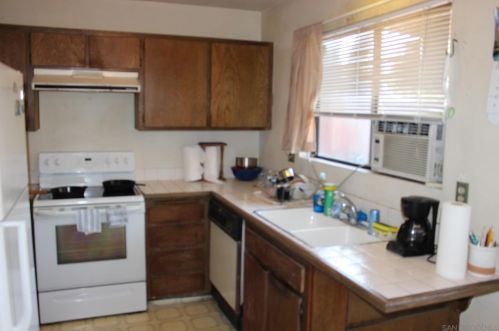 10243 Black Mountain Rd, San Diego CA  92126-3846 exterior